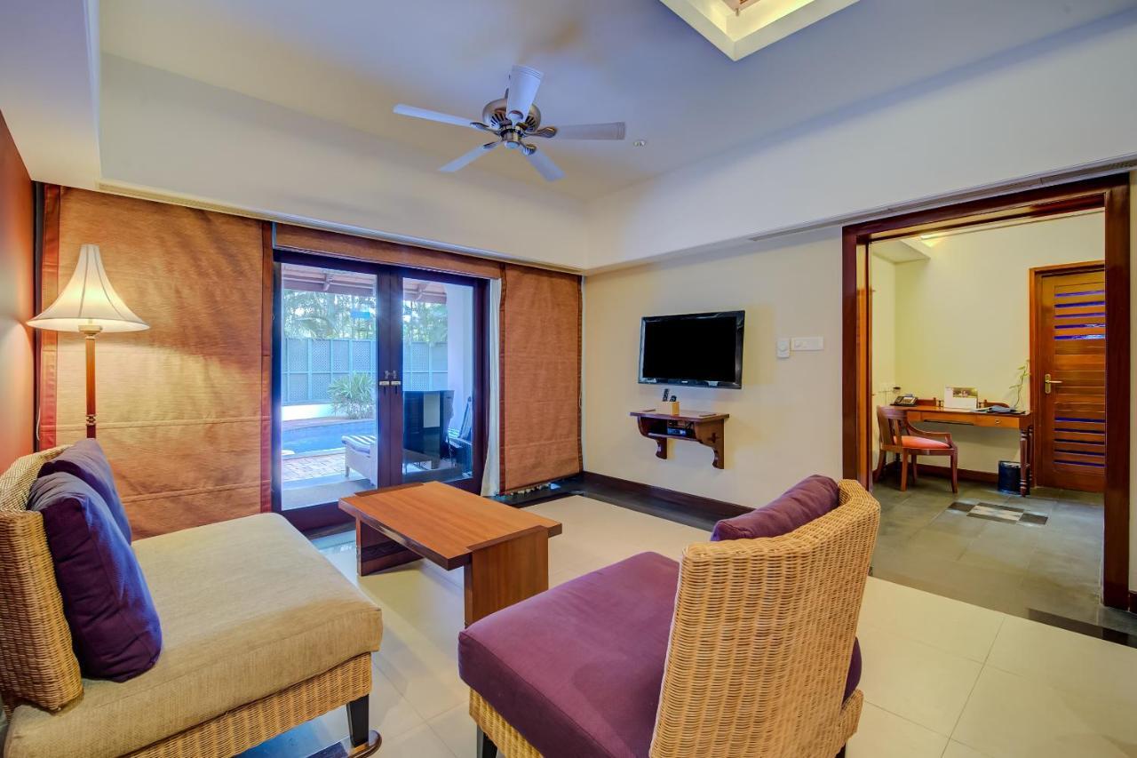 Radisson Blu Resort Temple Bay Mamallapuram ภายนอก รูปภาพ Living room of a suite