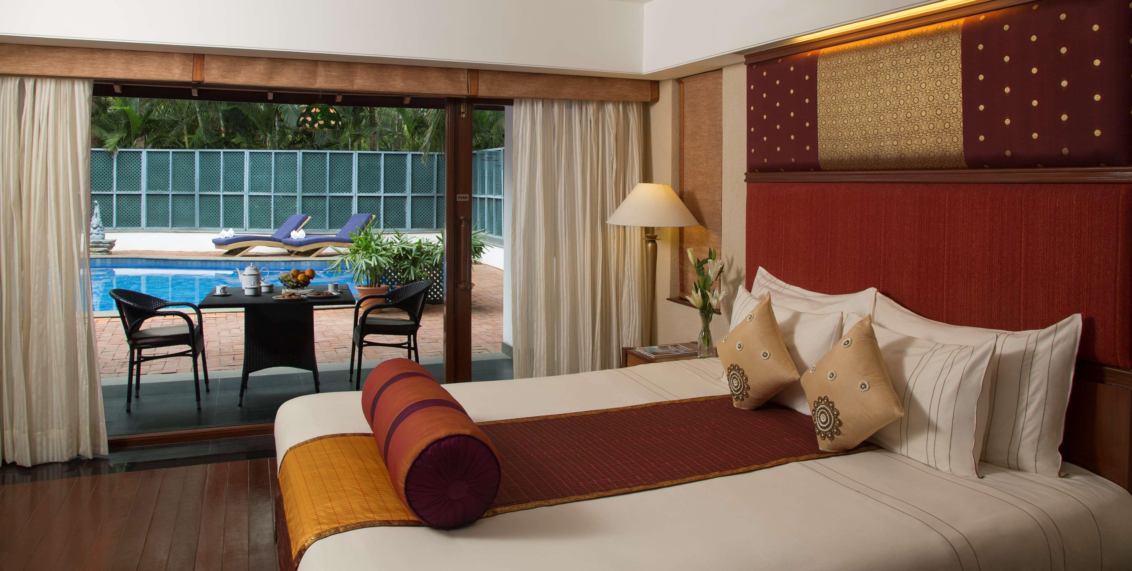 Radisson Blu Resort Temple Bay Mamallapuram ภายนอก รูปภาพ A room at the Taj Bengal