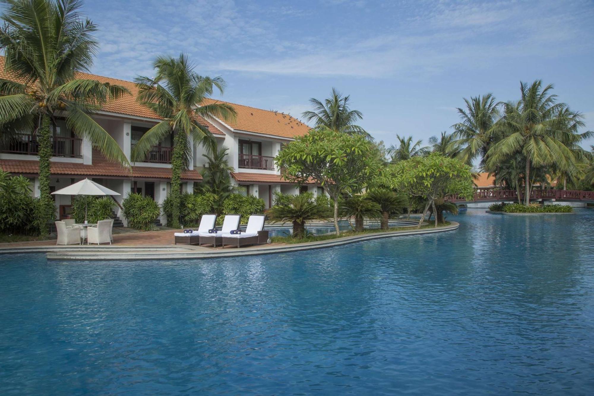 Radisson Blu Resort Temple Bay Mamallapuram ภายนอก รูปภาพ