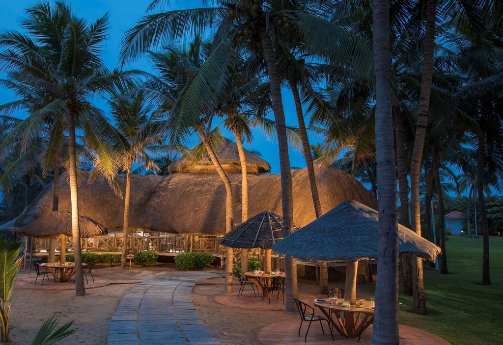 Radisson Blu Resort Temple Bay Mamallapuram ภายนอก รูปภาพ The Beach Club at The Oberoi, Mumbai